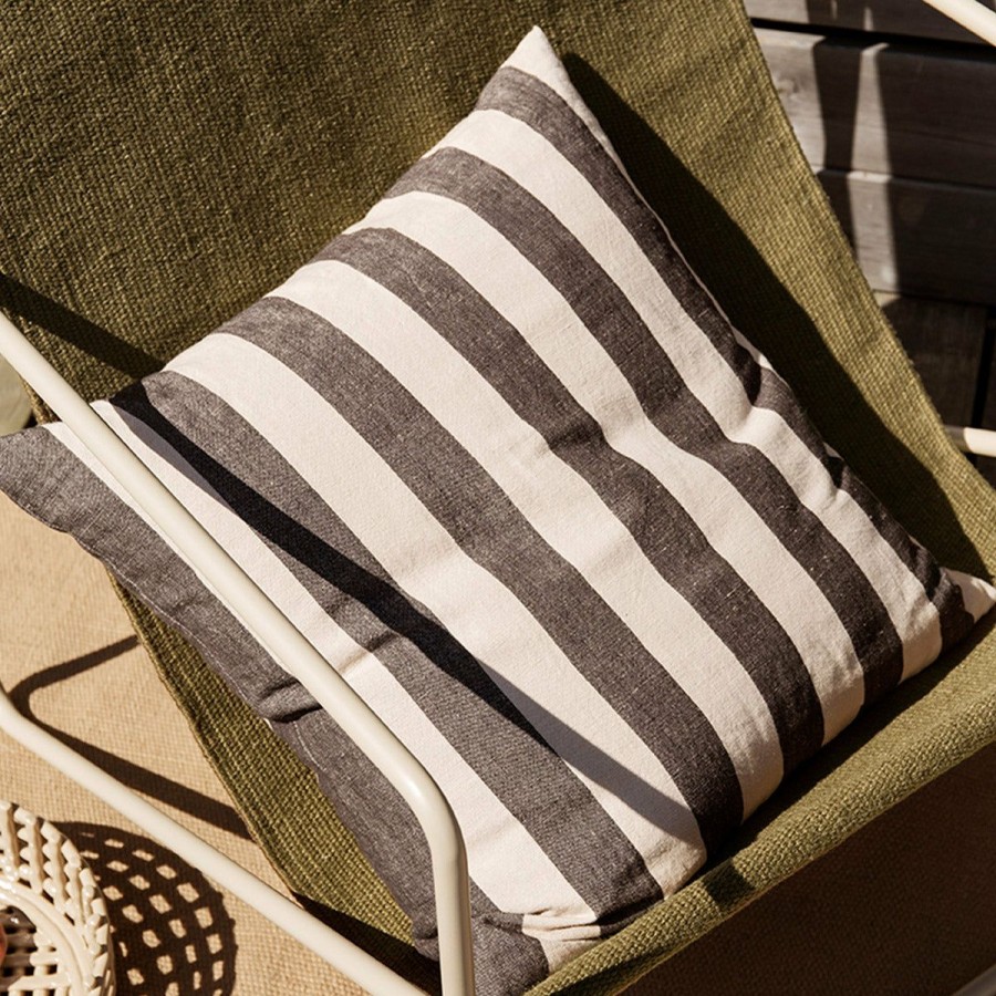 ferm LIVING Ferm Living - Grand Cushion - Sand/Black Soft Furnishings